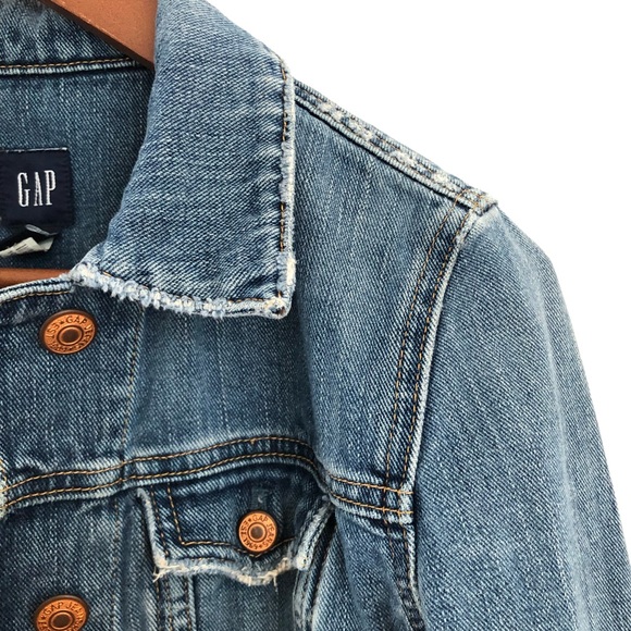 Gap 1969 distressed denim jacket Xs from 2011 bronze buttons! - Picture 3 of 14